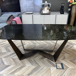 Стол  итальянский Reverse. 
Итальянский стол производства 1100% Made in Italy.
Бренд Tonin Casa.