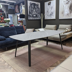 Стол итальянский обеденный нераскладной  Squid для улицы и дома с антивандальной  столешницей