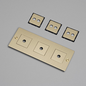 Рамка Buster and Punch Plates and Modules 3G Horizontal with infils brass CPL-052001