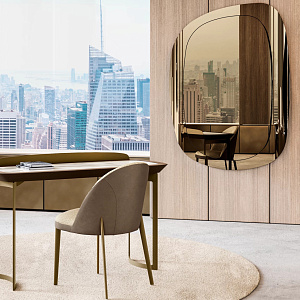 Зеркало итальянское дизайнерское  Gallery Eforma гнутое методом плавления