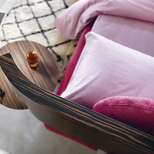 Кровать Hug 01 Round H17