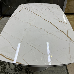 Стол итальянский Cameo Calligaris раскладной с керамической закругленной столешницей на одной ноге