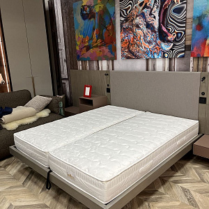 Кровать с контейнером SQUARE и пристенная композиция