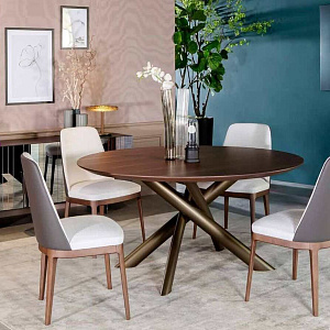 Итальянский стол производства 100% Made in Italy.
Бренд Tonin Casa.