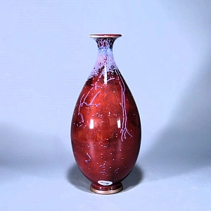  Ваза ЮЙХУЧУНЬ средняя