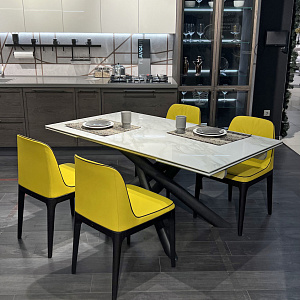 Итальянский стол Style производства 100% Made in Italy.
Бренд Tonin Casa.