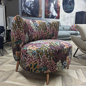 Итальянское дизайнерское Кресло Drusila Calia Italia.. Rosa.