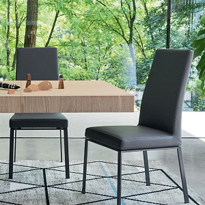 Итальянский Стул Bess на деревянном или металлическом основании. Calligaris.